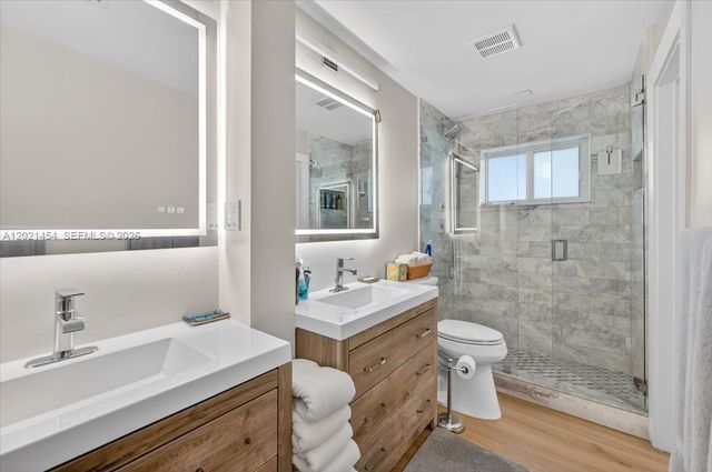 164 NE 30th St, Wilton Manors, FL 33334