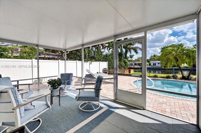 164 NE 30th St, Wilton Manors, FL 33334