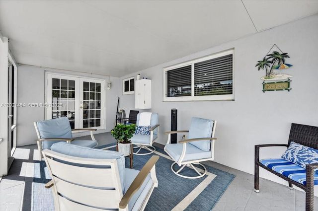 164 NE 30th St, Wilton Manors, FL 33334