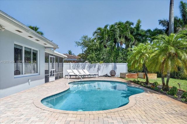 164 NE 30th St, Wilton Manors, FL 33334
