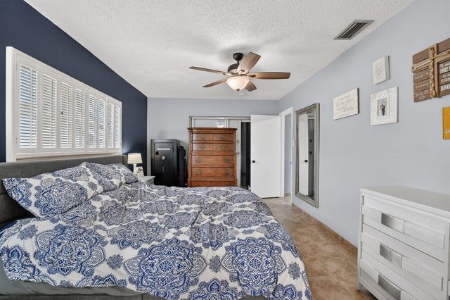 1140 NW 49th Street, Deerfield Beach, FL 33064