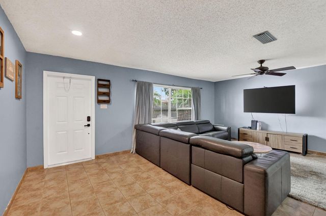 1140 NW 49th Street, Deerfield Beach, FL 33064
