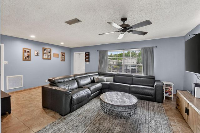 1140 NW 49th Street, Deerfield Beach, FL 33064