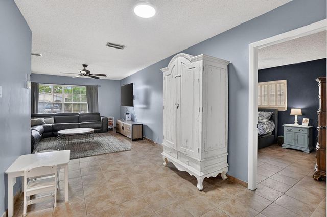 1140 NW 49th Street, Deerfield Beach, FL 33064