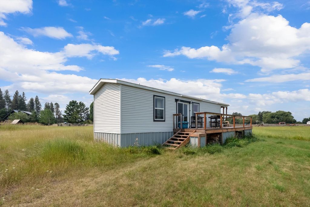 94 Thunder Road, Columbia Falls, MT 59912 photo 2