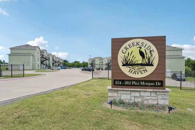 270 Plez Morgan Drive C, Montgomery, TX 77356