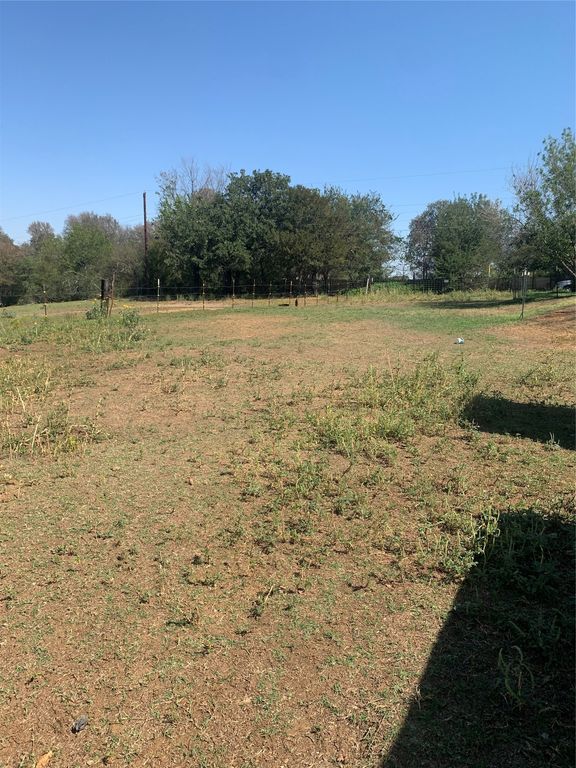 816 Wilson Drive, Mansfield, TX 76063 — exterior