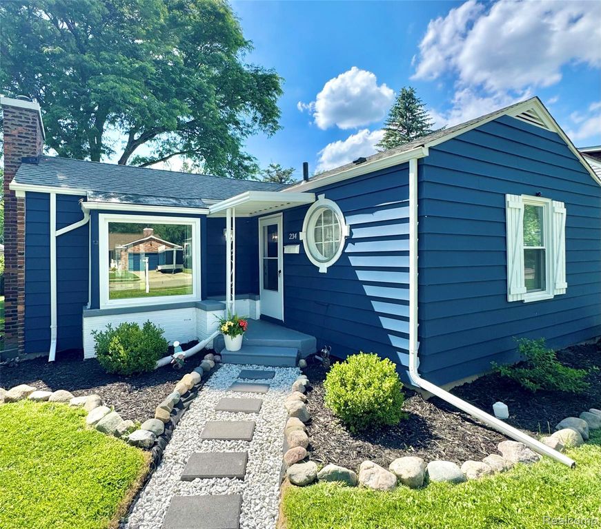 234 Draper Avenue, Pontiac, MI 48341