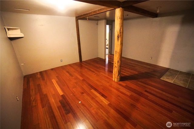 1112 Loomis Oroville Road, Loomis, WA 98827