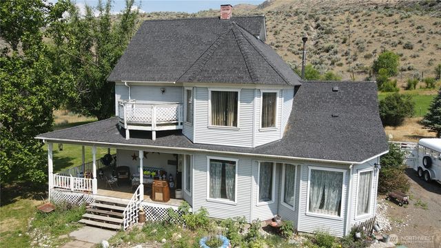 1112 Loomis Oroville Road, Loomis, WA 98827