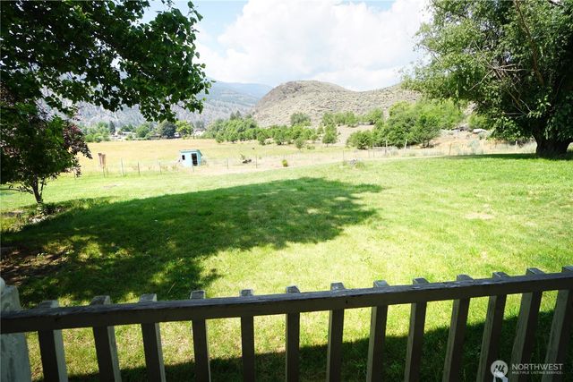 1112 Loomis Oroville Road, Loomis, WA 98827