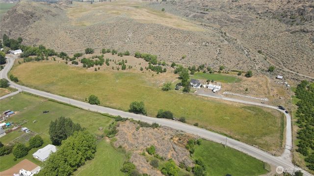 1112 Loomis Oroville Road, Loomis, WA 98827