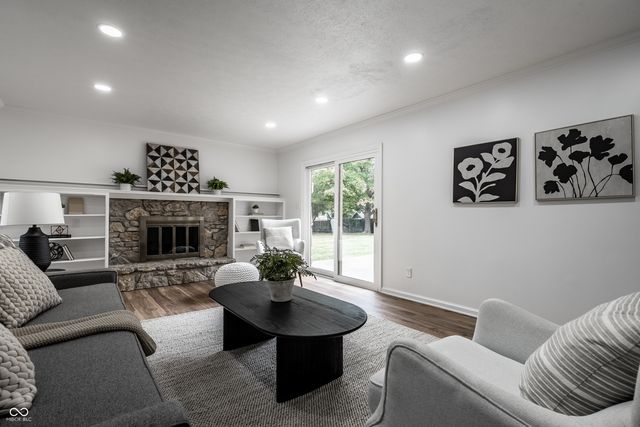 10819 E Lakeshore Drive, Carmel, IN 46033