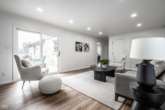 10819 E Lakeshore Drive, Carmel, IN 46033