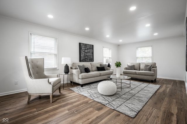 10819 E Lakeshore Drive, Carmel, IN 46033