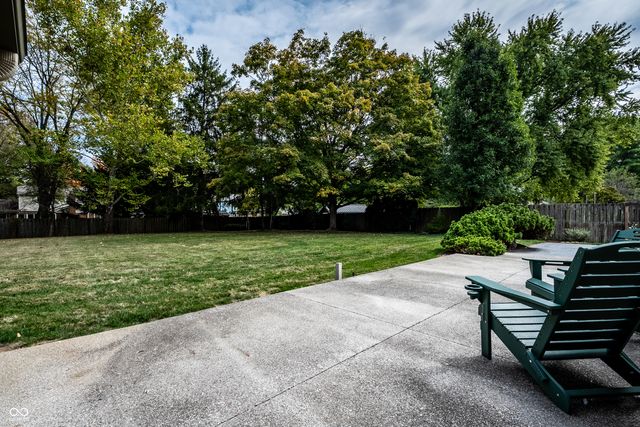 10819 E Lakeshore Drive, Carmel, IN 46033