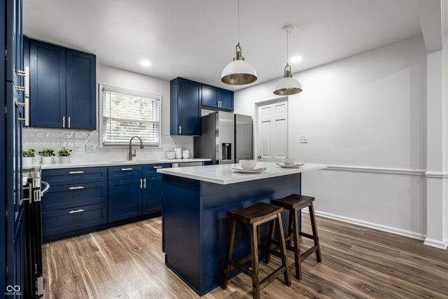 10819 E Lakeshore Drive, Carmel, IN 46033