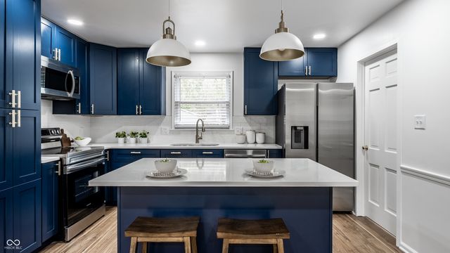 10819 E Lakeshore Drive, Carmel, IN 46033