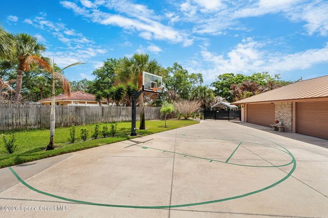 135 Crispin Street, Merritt Island, FL 32952