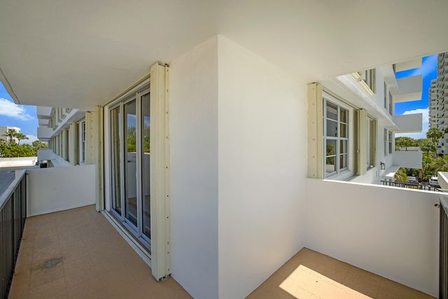 2121 N Ocean Boulevard 302e, Boca Raton, FL 33431