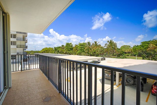 2121 N Ocean Boulevard 302e, Boca Raton, FL 33431