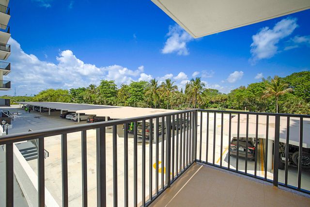 2121 N Ocean Boulevard 302e, Boca Raton, FL 33431