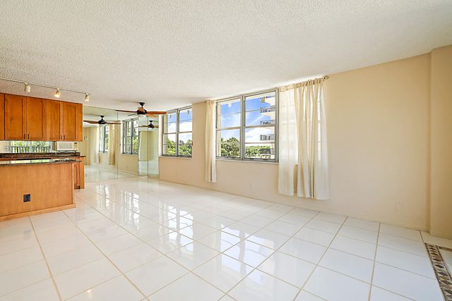 2121 N Ocean Boulevard 302e, Boca Raton, FL 33431