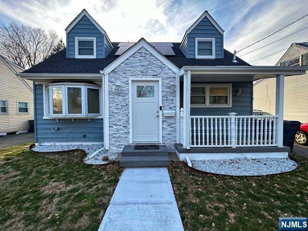 110 Chestnut Street, Bergenfield, NJ 07621