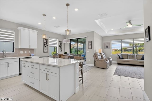 3663 Passion Vine DR, Alva, FL 33920