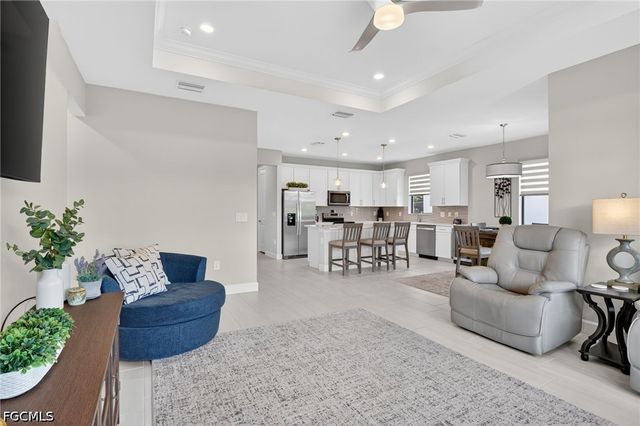3663 Passion Vine DR, Alva, FL 33920