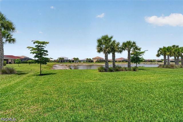 3663 Passion Vine DR, Alva, FL 33920