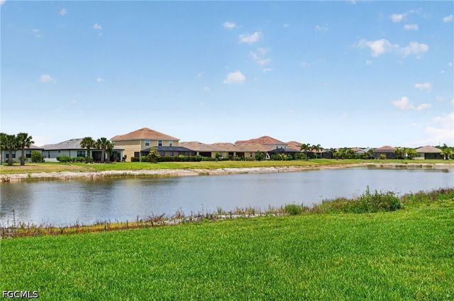3663 Passion Vine DR, Alva, FL 33920