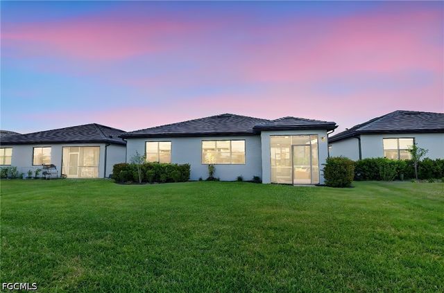 3663 Passion Vine DR, Alva, FL 33920