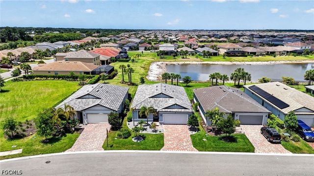 3663 Passion Vine DR, Alva, FL 33920