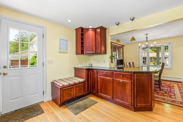 130 Gainsville Rd, Dedham, MA 02026
