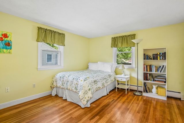 130 Gainsville Rd, Dedham, MA 02026