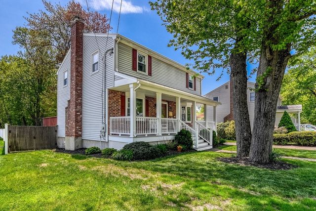 130 Gainsville Rd, Dedham, MA 02026