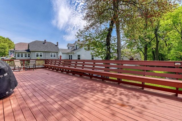 130 Gainsville Rd, Dedham, MA 02026