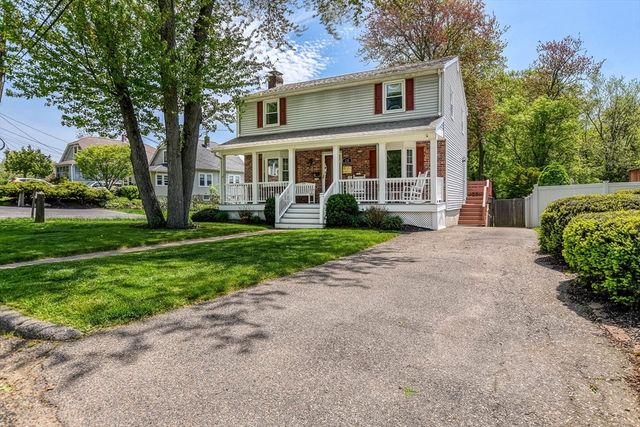 130 Gainsville Rd, Dedham, MA 02026
