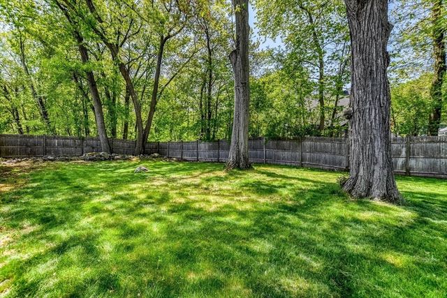130 Gainsville Rd, Dedham, MA 02026