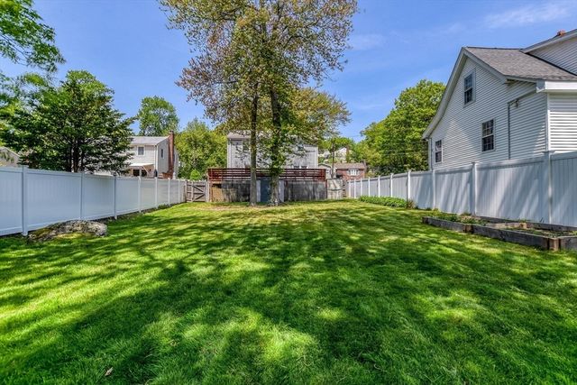 130 Gainsville Rd, Dedham, MA 02026