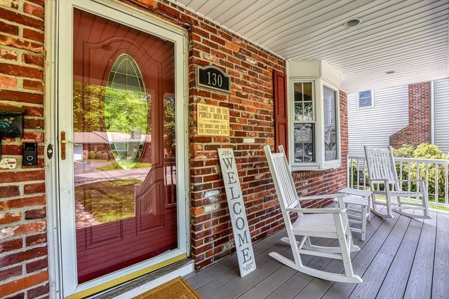 130 Gainsville Rd, Dedham, MA 02026