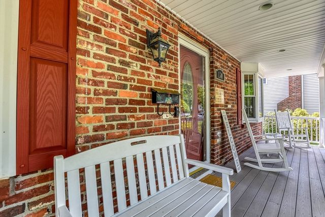 130 Gainsville Rd, Dedham, MA 02026