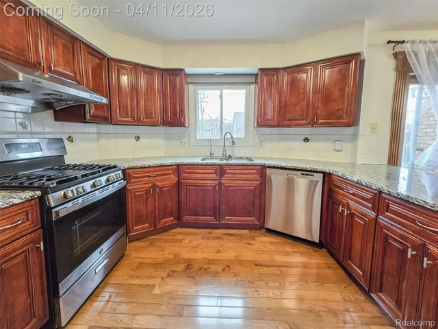 5325 Allison Drive, Troy, MI 48085