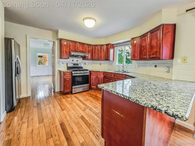 5325 Allison Drive, Troy, MI 48085