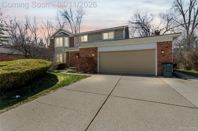 5325 Allison Drive, Troy, MI 48085