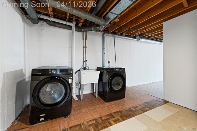 5325 Allison Drive, Troy, MI 48085