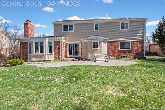 5325 Allison Drive, Troy, MI 48085