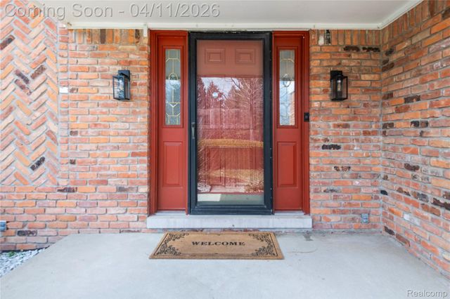 5325 Allison Drive, Troy, MI 48085