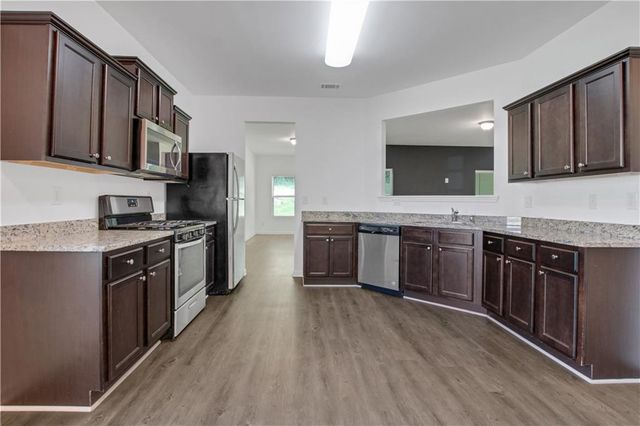 697 Scotland Drive, Dallas, GA 30132